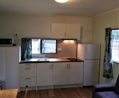 Zeehan Bush Camp - Foster Accommodation 1