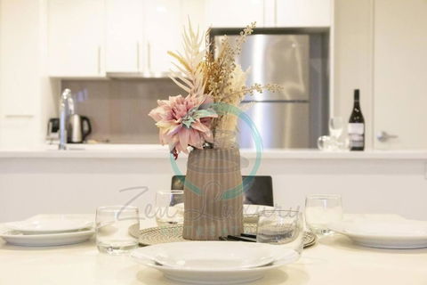ZEN SUN CITY Cozy 2-BR/2-BA Ocean View Retreat - Foster Accommodation 0