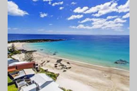 Zoo Villas: Villa Giraffe - Central Wynyard - Foster Accommodation 0