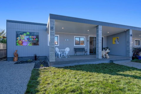 Zoo Villas : Villa Zebra - Central Wynyard - Foster Accommodation 0