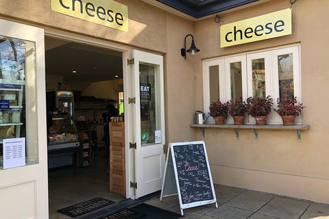 Small Group Adelaide Hills And Hahndorf Hideaway Tour From Adelaide - Foster Accommodation 0