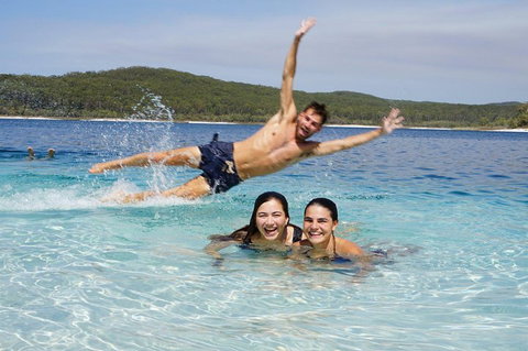 Pippies 3 Days 2 Nights Fraser Island Tour - Foster Accommodation 0