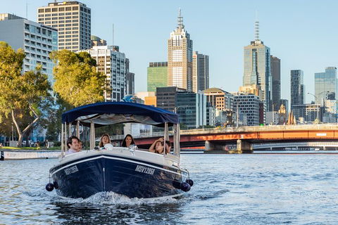 2-Hour Self-Drive Boat Hire On The Yarra River - Foster Accommodation 4