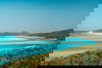 Whitehaven Beach and Hill Inlet Lookout Full-Day Snorkeling Cruise by High-Speed Catamaran, Airlie Beach