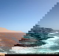 Kalbarri Pink Lake and Abrolhos Islands Nature Tour - Foster Accommodation