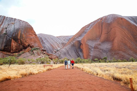 2-Day Uluru (Ayers Rock) And Kata Tjuta Trip From Alice Springs - Foster Accommodation 1