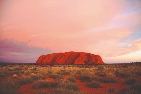 Uluru (Ayers Rock) And Kings Canyon In 3 Days - Foster Accommodation 0