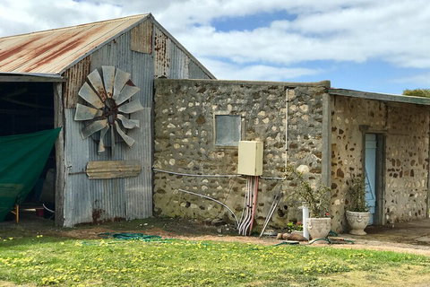 Kangaroo Island Half Day Food And Wine Trail Tour - Foster Accommodation 1