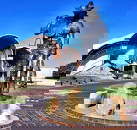 8-Day Outback Experience from Queensland - Foster Accommodation