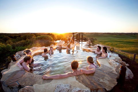 Peninsula Hot Springs Tour With Restaurant Lunch & Gondola Ride - Foster Accommodation 4
