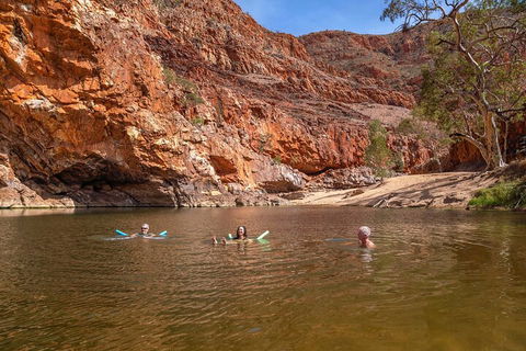 Private 9 Hour Walk And Waterhole Tour In West MacDonnell Ranges - Foster Accommodation 2