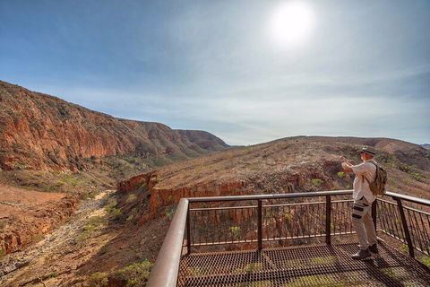 Private 9 Hour Walk And Waterhole Tour In West MacDonnell Ranges - Foster Accommodation 3