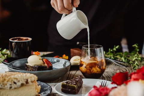 Adelaide Hills Food, Wine, Cheese, & Chocolate - Private Day Tour - Foster Accommodation 5