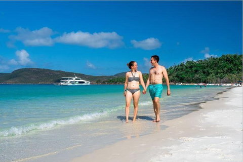 Whitehaven Beach Half-Day Cruises - Foster Accommodation 3