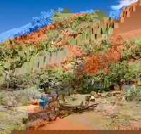Full Uluru Base Walk at Sunrise Including breakfast - Foster Accommodation