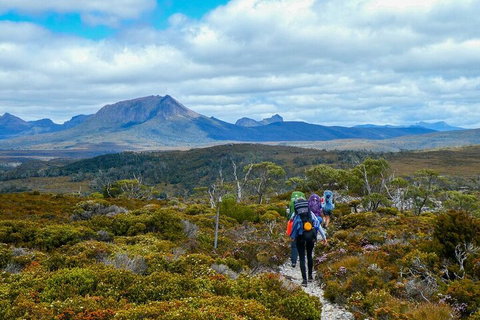 6 Day Trek The Cradle Mountain Overland Track - Foster Accommodation 5