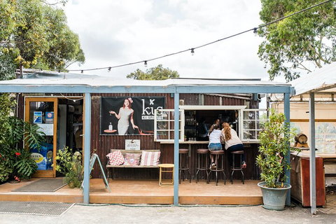 Heritage, Wine & Gin Tours - Foster Accommodation 4