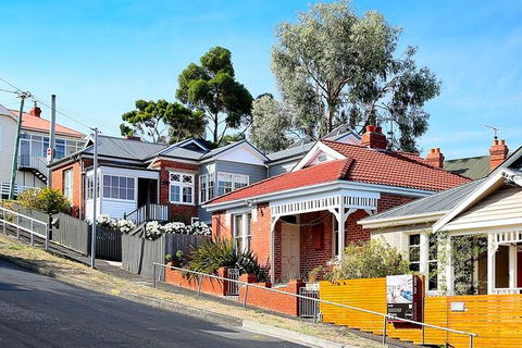 Wonderful Hobart Self-Guided Audio Tour - Foster Accommodation 0