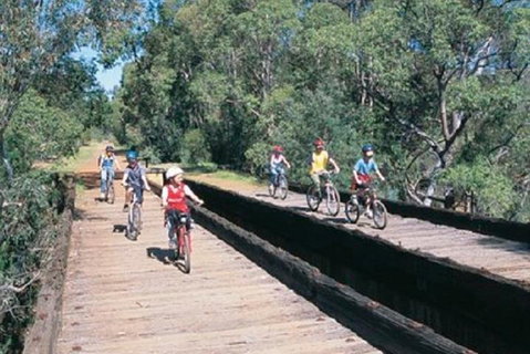 Perth Hills - Wildlife, Art & Gastronomy - Foster Accommodation 2