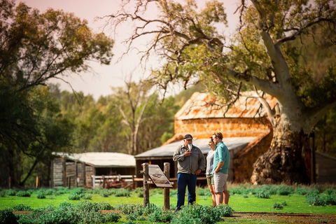 Yura Udnyu - Our Culture, Your Culture (Aboriginal Cultural Walk) - Foster Accommodation 0