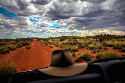 Mount Conner 4WD Small Group Tour From Ayers Rock Including Dinner - Foster Accommodation 4